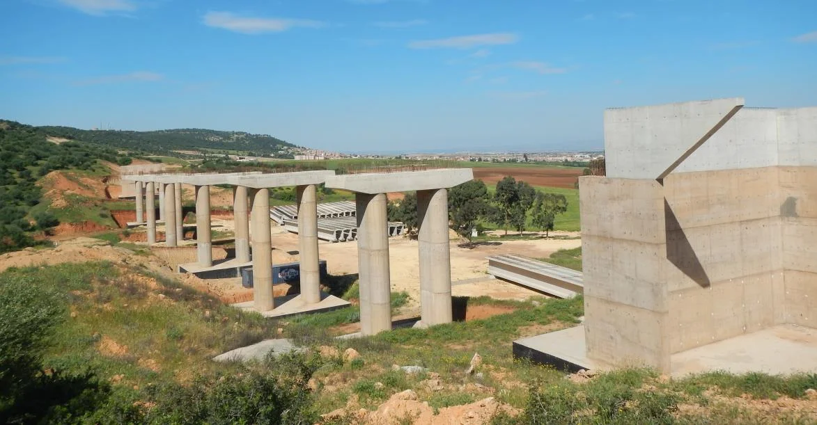 Ligne ferroviaire Relizane
																– Tiaret – Tissemsilt (185 Km) Algérie